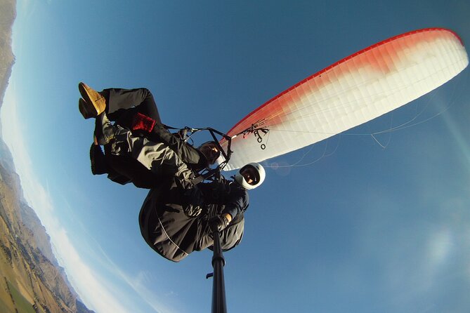 Queenstown Tandem Paragliding from Coronet Peak - The landing on the valley floor