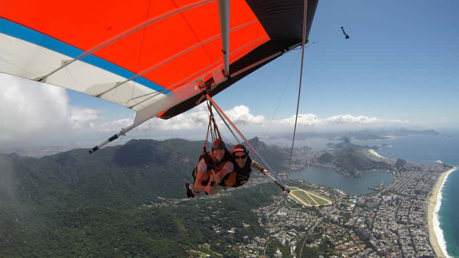 Rio de Janeiro: Hang Gliding Adventure - Transport and meeting point details