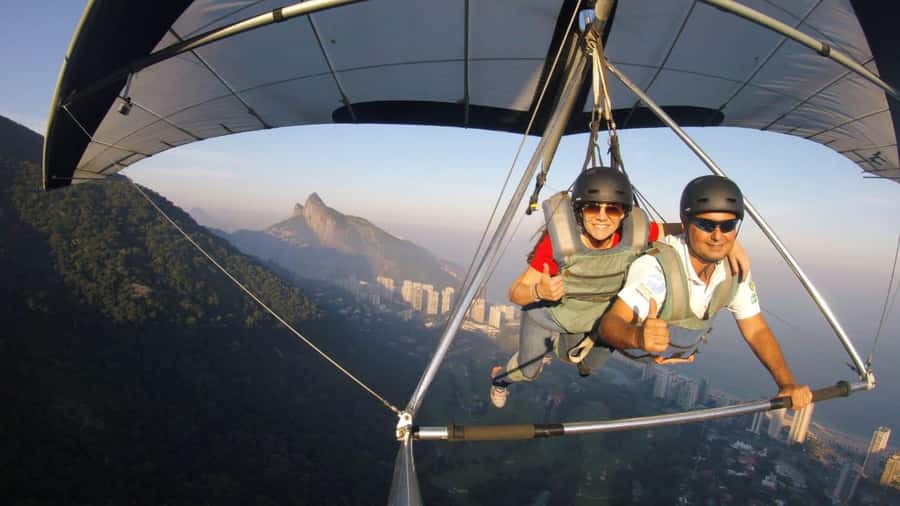 Rio de Janeiro: Hang Gliding or Paragliding Flights - The ride from the beach to Pedra Bonita