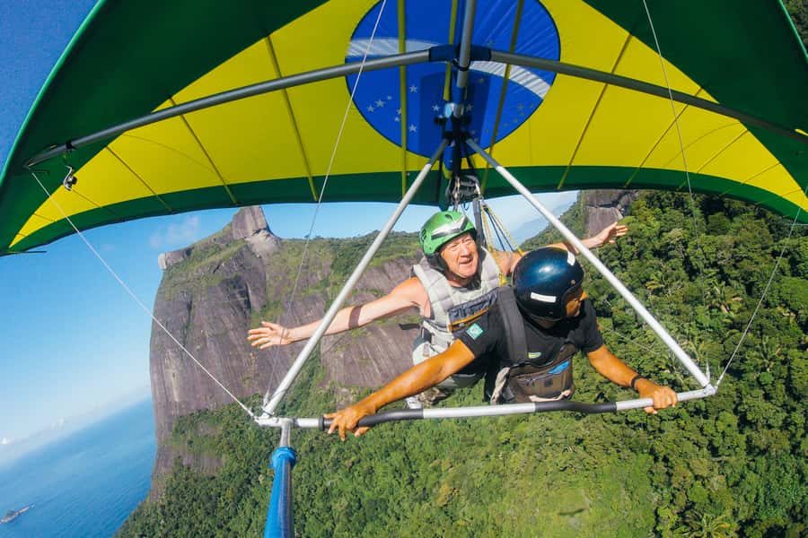 Rio de Janeiro: Hang Gliding Tandem Flight - From São Conrado to the Pedra Bonita Ramp