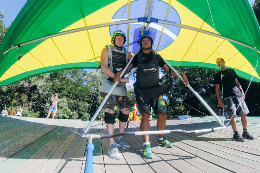 Rio de Janeiro: Hang Gliding Tandem Flight - Landing at São Conrado Beach
