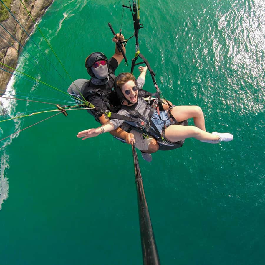 Rio de janeiro : Paragliding Tandem Flights over Rio - What the 10 to 30 minute flight feels like