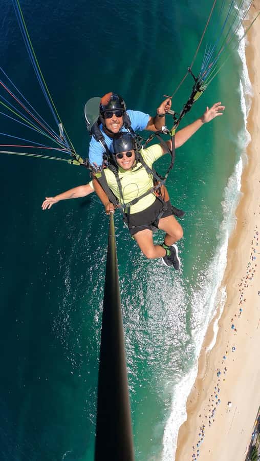 Rio de janeiro : Paragliding Tandem Flights over Rio - Photos, video, and the final pass over the water