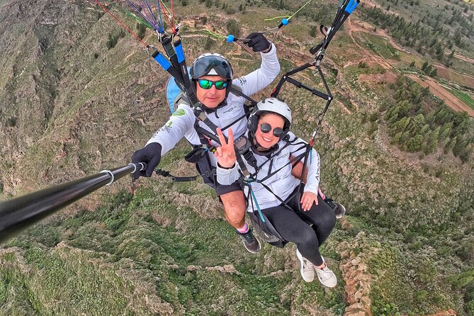 SILVER 1000m paragliding tandem flight above South Tenerife - What the 30 to 40 minute flight feels like