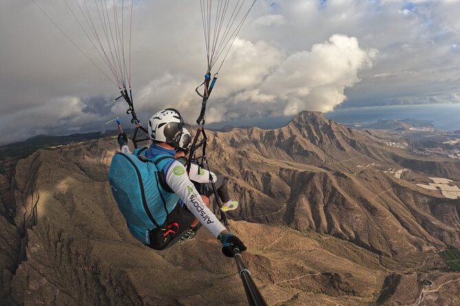 SILVER 1000m paragliding tandem flight above South Tenerife - Who should book this flight?
