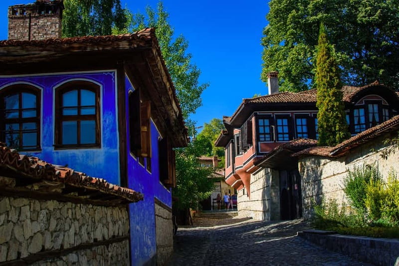 Sofia: Paragliding Adventure with visit of Koprivshtitsa - Reaching Sopot and riding the chairlift uphill