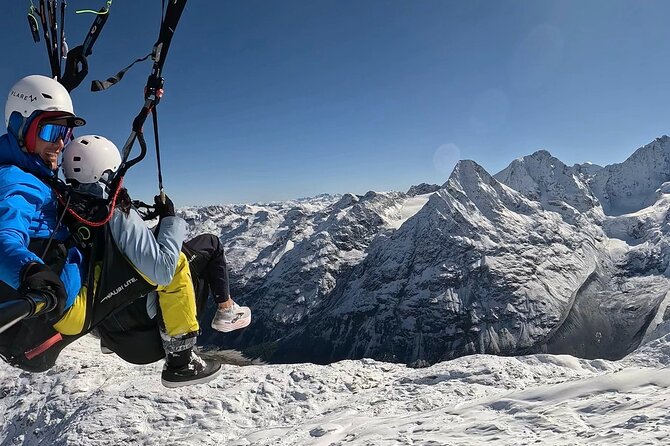 St. Moritz Paragliding Flight Experience - A landing that requires only a few steps