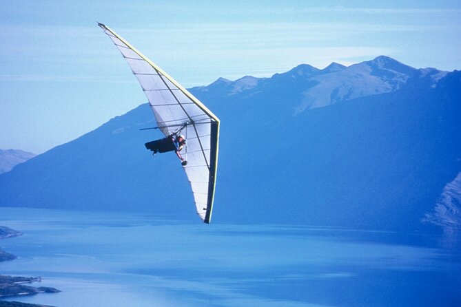 Tandem Hang Gliding - Getting fitted for the flight