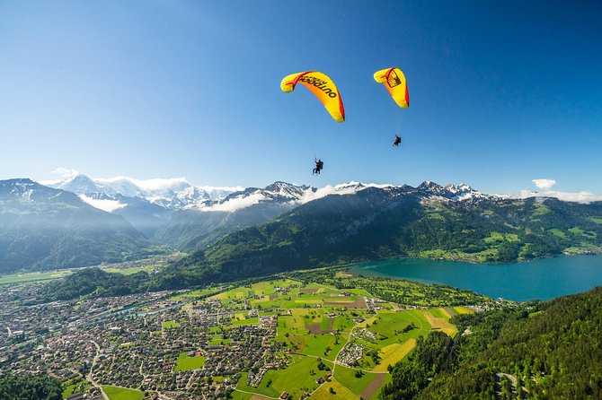 Tandem Paragliding Experience from Interlaken - Lake Thun, Lake Brienz, and the Jungfrau View
