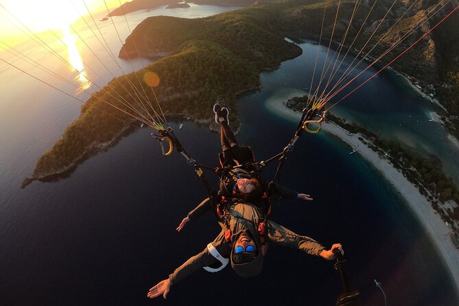 Tandem Paragliding Fethiye, Oludeniz - Who will enjoy this most?
