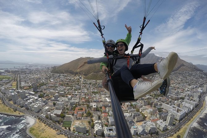 Tandem Paragliding Flight - Leaving Signal Hill for a Cape Town view from above