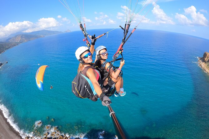 Tandem Paragliding Flight in Cefalù - The GoPro footage is more useful than a souvenir photo