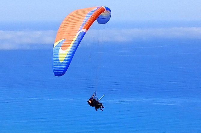 Tandem Paragliding Flight in Taormina - Pilots who shape the experience