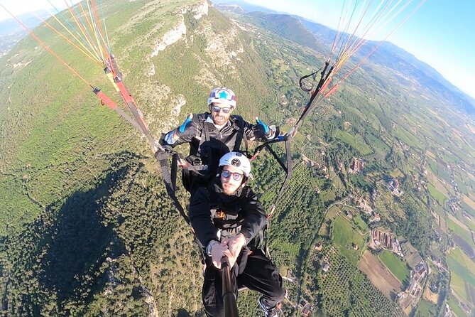 Tandem Paragliding Flight on Capaccio Paestum in Salerno - Mountain and coast views from 600 to 700 meters