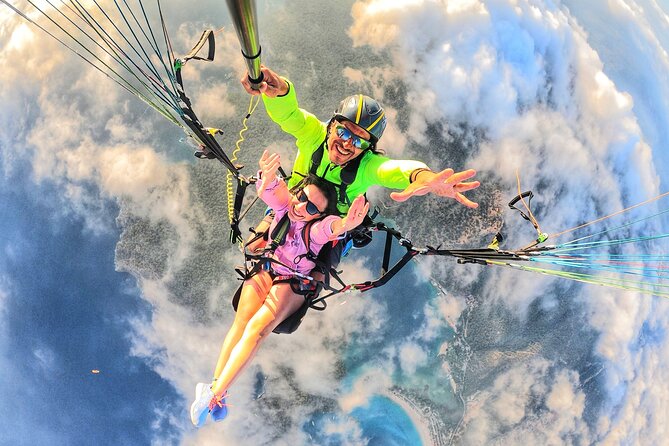 Tandem Paragliding in Alanya with Professional Licensed Pilots - Taking off above Cleopatra Beach