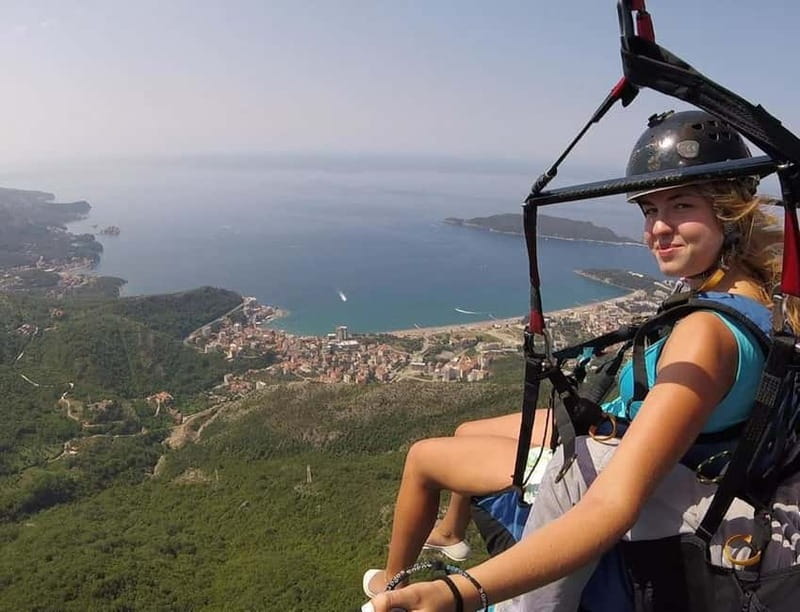 Tandem Paragliding in Budva with Expert Pilots/All-inclusive - Safety, comfort, and optional acrobatics