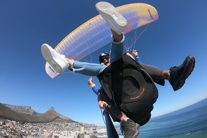 Tandem Paragliding in Cape Town - Landing and Returning to Signal Hill