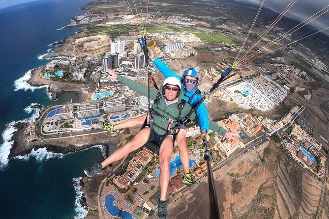 Tandem paragliding in Tenerife - Leaving Adeje for the launch site