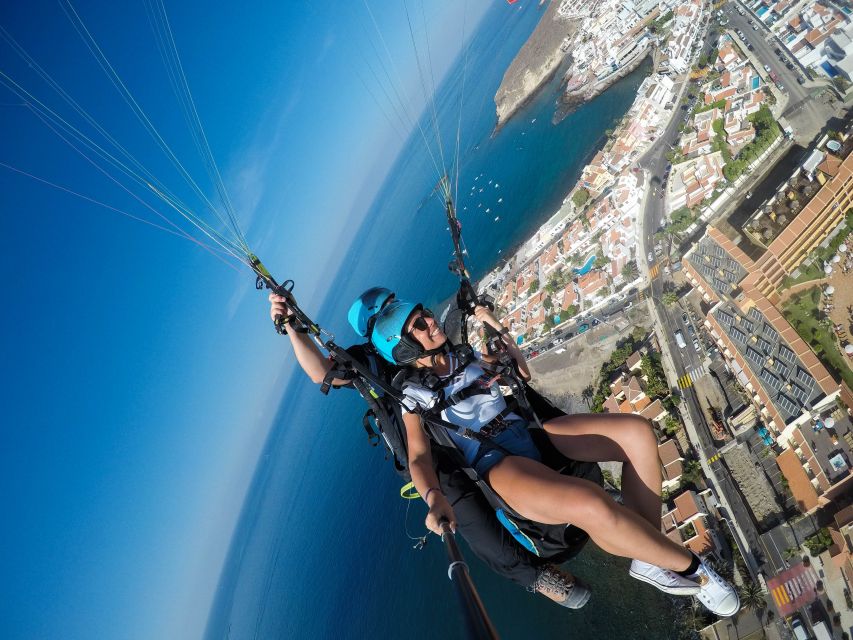 Tenerife: Acrobatic Paragliding Tandem Flight - Landing at Playa de la Enramada