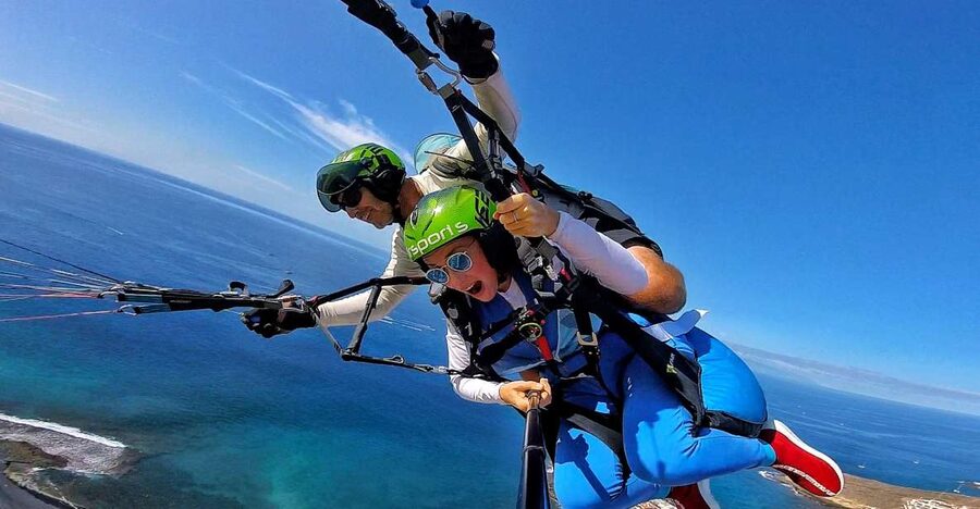 Tenerife: Tandem Paragliding Flight with Pickup - Pickup from the resort towns