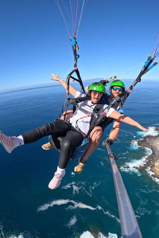 Tenerife: Tandem Paragliding in Adeje with hotel transfer - The flight over Adeje and toward La Caleta