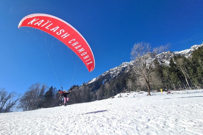 Two-seater paragliding flight in Chamonix - Safety, weather, and the pilot’s role