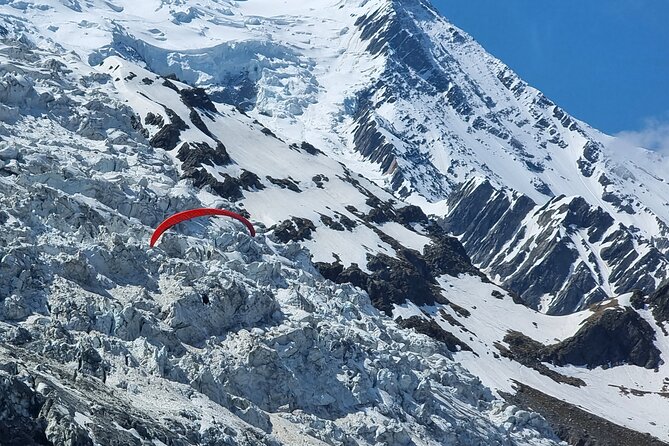 Two-seater paragliding flight in Chamonix - What the one-hour experience includes
