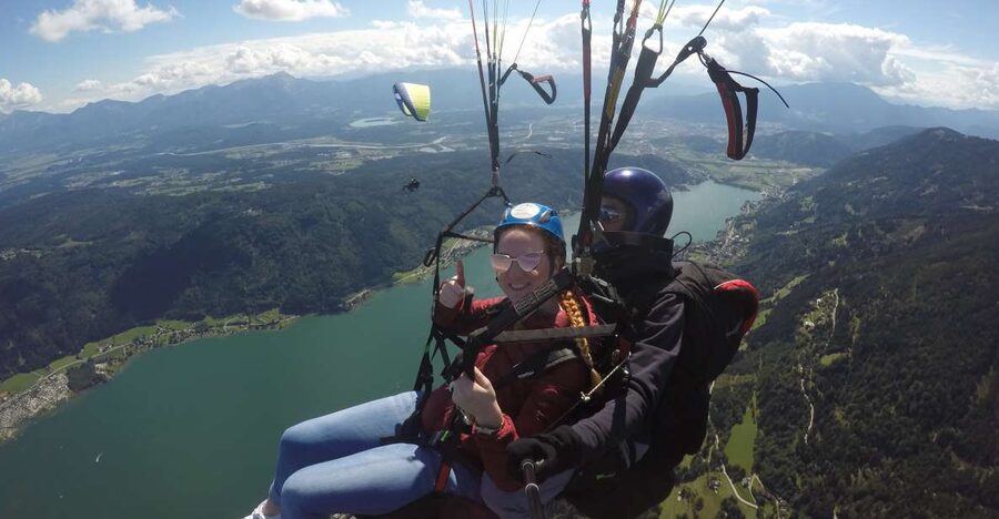 Villach/Ossiachersee: Paragliding "Panorama" Tandemflug - The 10-minute transfer and 25-minute gondola ride